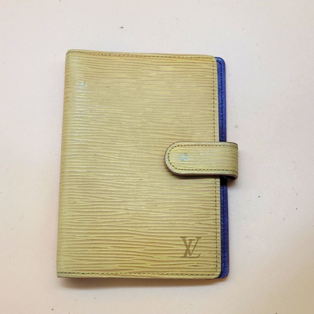 Authentic Louis Vuitton Epi Agenda PM